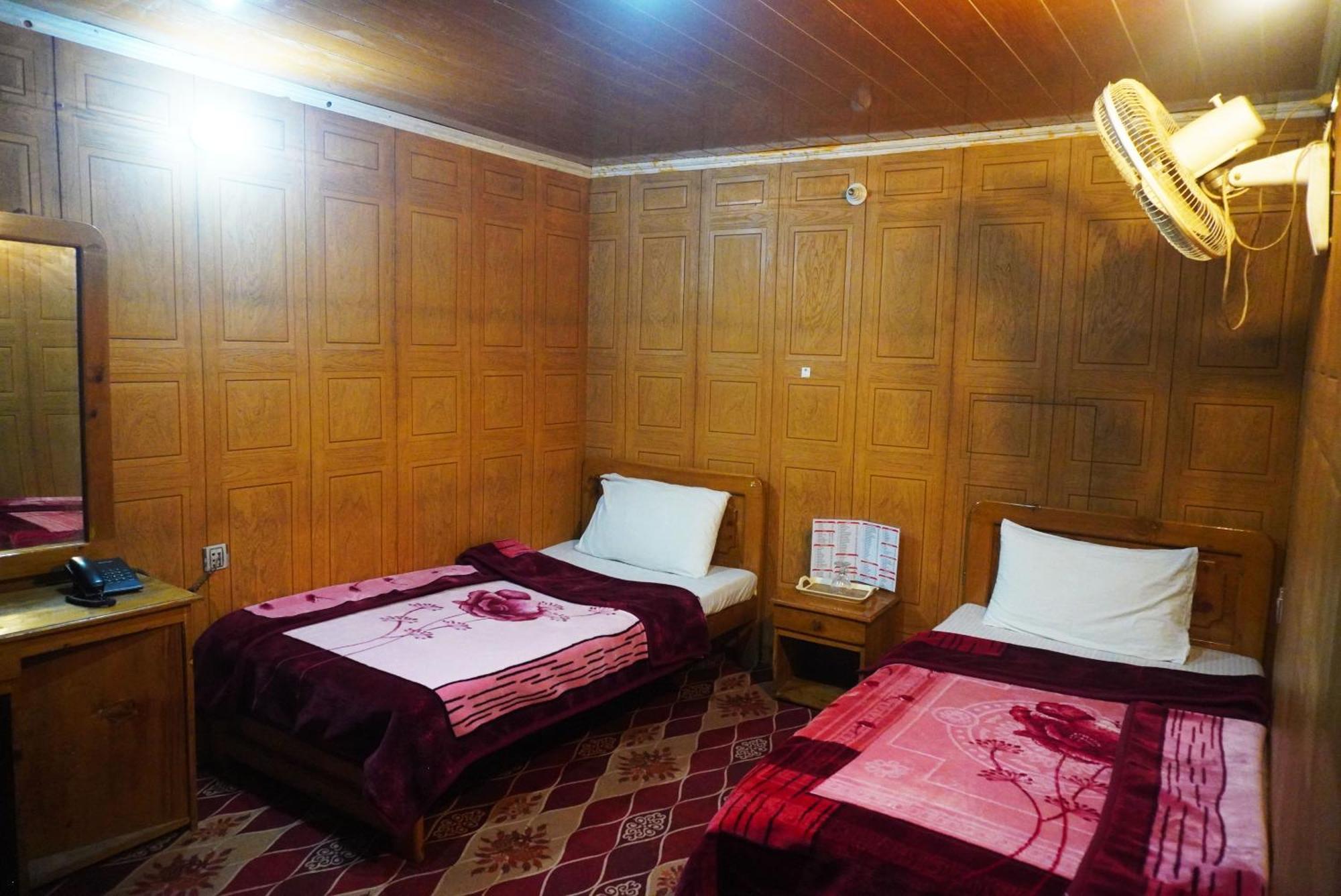Hotel Dewanekhas Скарду Екстер'єр фото