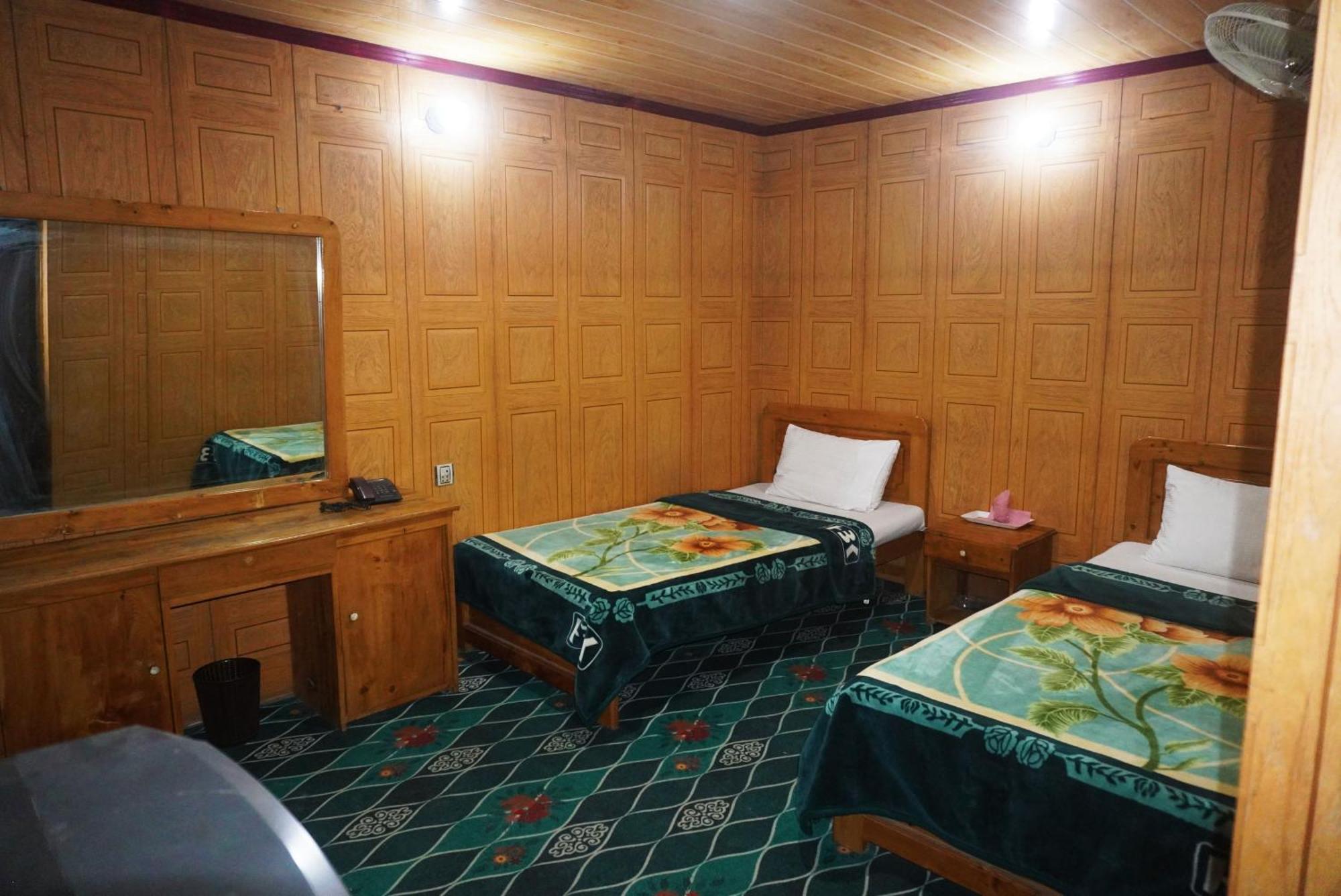 Hotel Dewanekhas Скарду Екстер'єр фото